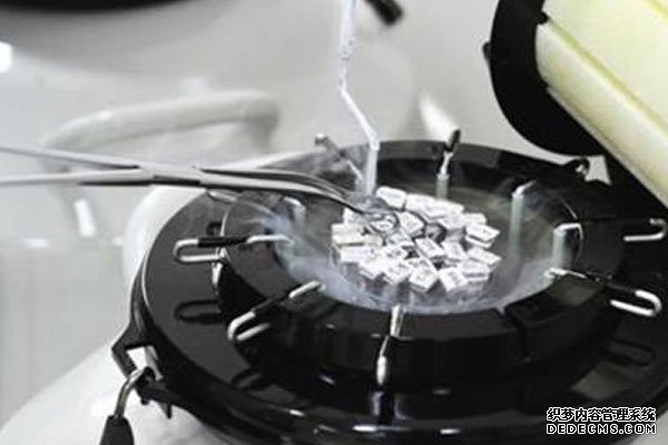 在浙江捐卵 浙江做試管嬰兒好的醫(yī)院是杭州邵逸夫醫(yī)院嗎? ‘孕囊4.0×1.3是男孩還是女孩’