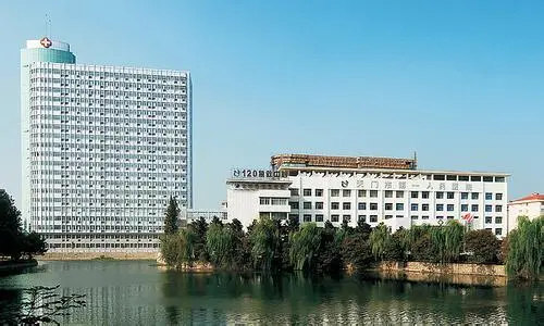 武漢什么醫(yī)院可以做試管三代試管 武漢哪個醫(yī)院做試管嬰兒好？選擇試管嬰兒醫(yī)院要講究方法 ‘百分百生女兒的癥狀’