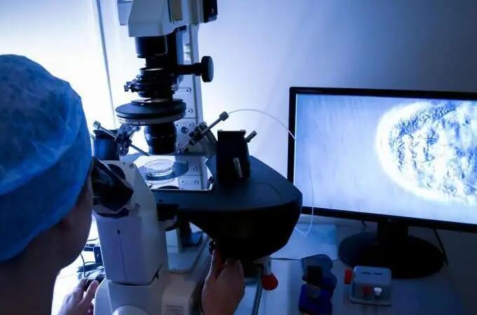 鄭州供卵試管費用 2022鄭州大學第一附屬醫院做供卵三代試管嬰兒生男孩多少錢?附供卵三代生男孩費用一覽 ‘代孕16周去做B超沒看到男性特征,但是有個黃豆粒大小的東西,是陰蒂嗎’