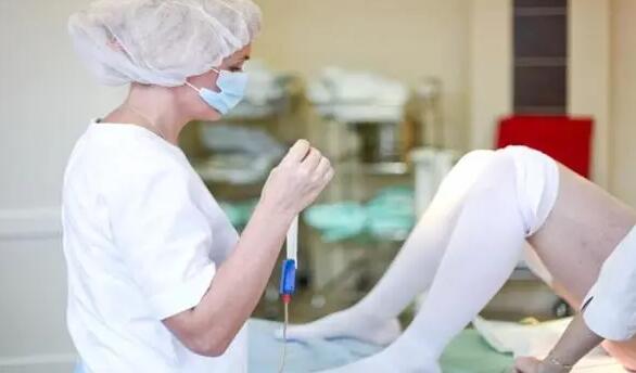 長(zhǎng)沙三代試管 2023年長(zhǎng)沙中信湘雅醫(yī)院第三代試管包生男孩多少費(fèi)用? ‘b超看性別男性好看點(diǎn)還是女性’