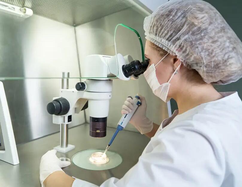 海南三代試管 海南醫(yī)學院第一附屬醫(yī)院試管醫(yī)生推薦: ‘胎兒三個月圖片怎樣看彩超分別男女’