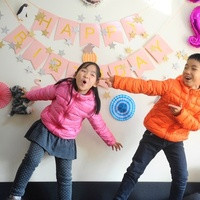 江西試管醫院 江西省婦幼保健院簡介江西省婦幼保健院位于江西省南昌市八一大道318 號，創建于1953年。它是江西省婦幼醫療、保健、科研、 教學、生殖健康技術指導中心；它是衛生部確定的我國南 方片婦產科主治醫師進修基地；它是南昌大學醫學院、江 西中醫學院、贛南醫學院等高等醫學院校的教學和實習 基地；它是婦產科、兒科醫學碩士研究生學位培訓點；它 是江西衛生系統文明規范服務示范窗口單位。2001年以 來江西省婦幼保健院榮獲《全國百姓放心醫院》、《江西省 價格計量信得過單位》、《省級群眾滿意醫院》、《江西省文 明單位》和《國內安全保衛工作優秀單位》等稱號。江西 省衛生廳授予我院為《江西省圍產醫學中心》、《江西省婦 產科微創介入中心》、《江西省輔助生殖技術中心》、《江西 省產前診斷中心》、《江西省新生兒篩查中心》等稱號；授 予我院產科、婦科腫瘤科、生殖健康科為江西省醫學領先 專業學科；婦產科微創介入中心為江西省醫學領先專業 建設學科。 ‘60天孕囊圖男孩女孩’