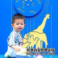 相差36歲“奶孫戀”走紅,62歲奶奶婚后一周懷孕,網友:不可思議