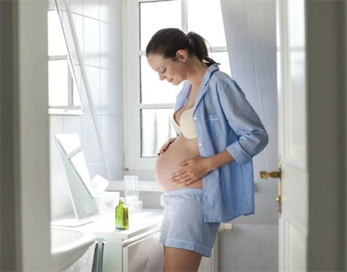 1702881759778262.jpg 孕186.jpg