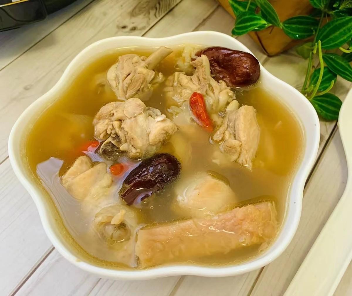 寶寶黃疸的飲食調(diào)理：吃哪些食物有助于緩解