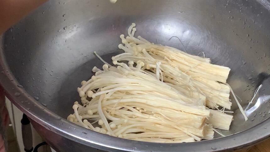 月寶寶抓周必備物品及其象征意義:詳盡抓周物品清單