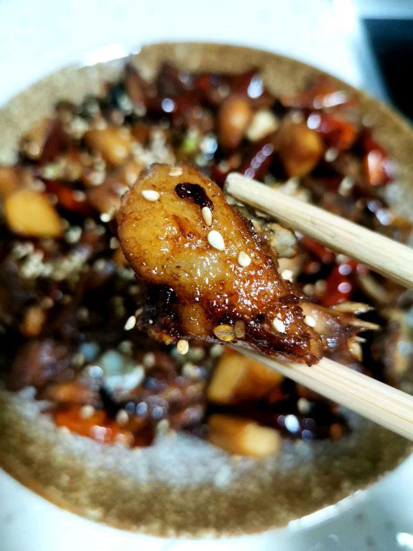 羊奶粉喂養的利弊分析及寶寶上火時的應對措施